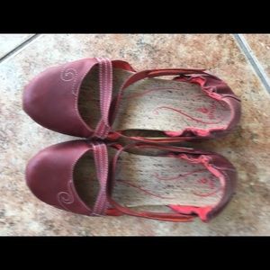 Ahnu leather and cork flats